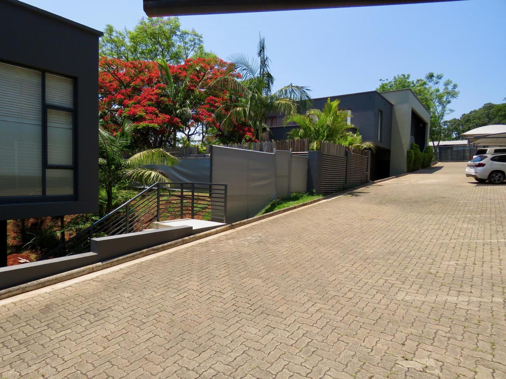 The Executive - Exclusive Self-Catering Apartments - Ezulwini Exteriör bild