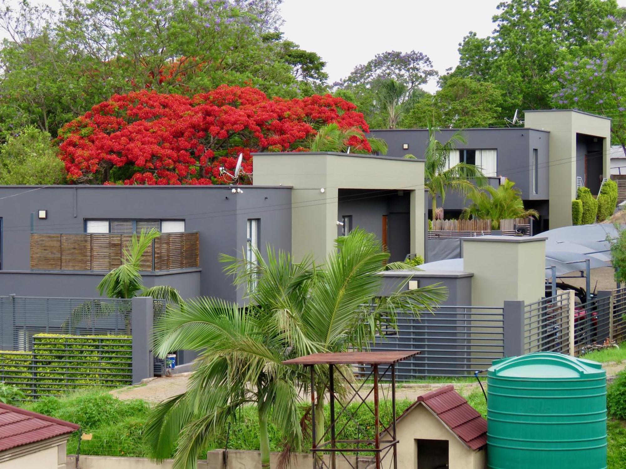The Executive - Exclusive Self-Catering Apartments - Ezulwini Exteriör bild