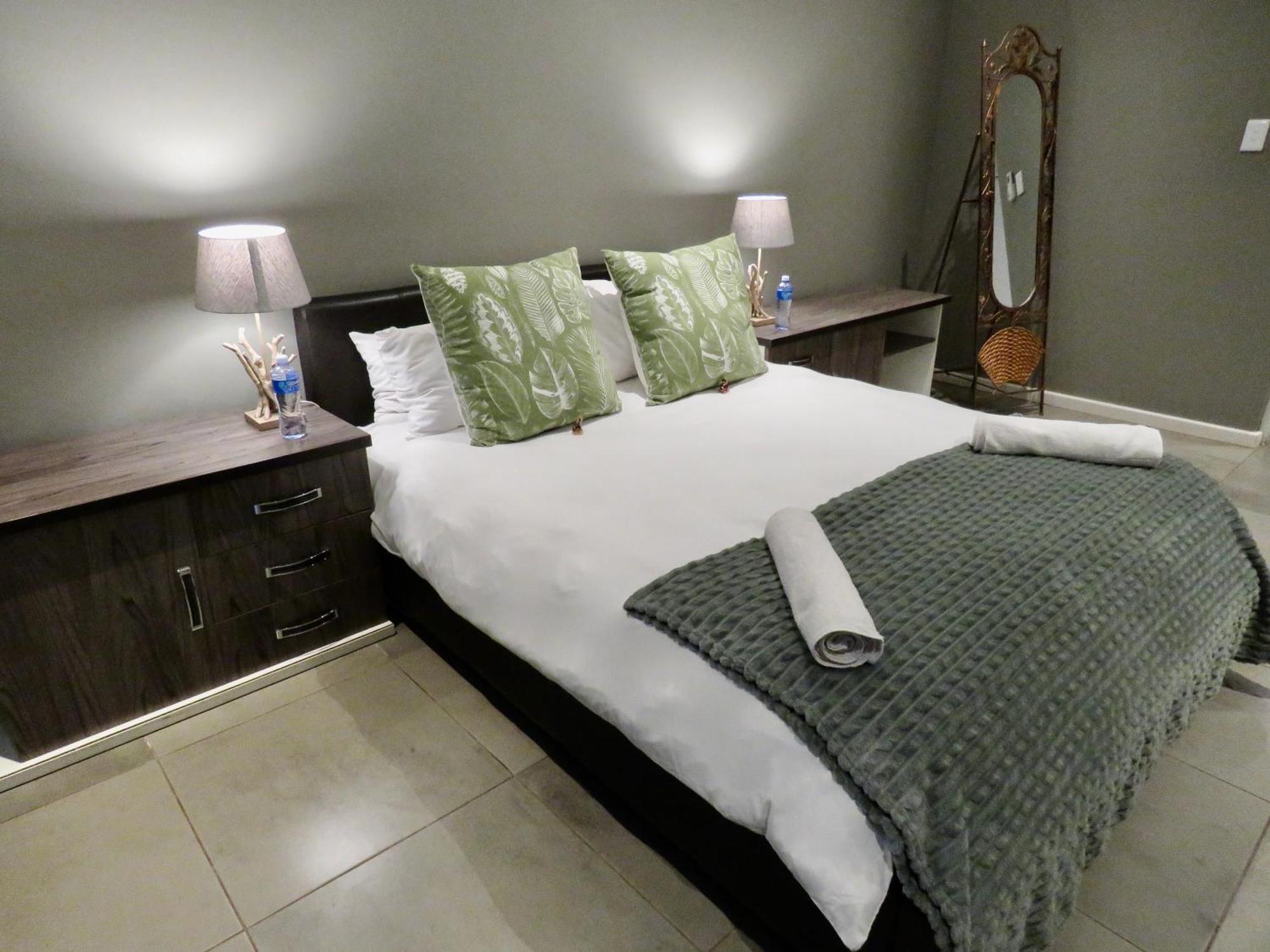 The Executive - Exclusive Self-Catering Apartments - Ezulwini Exteriör bild