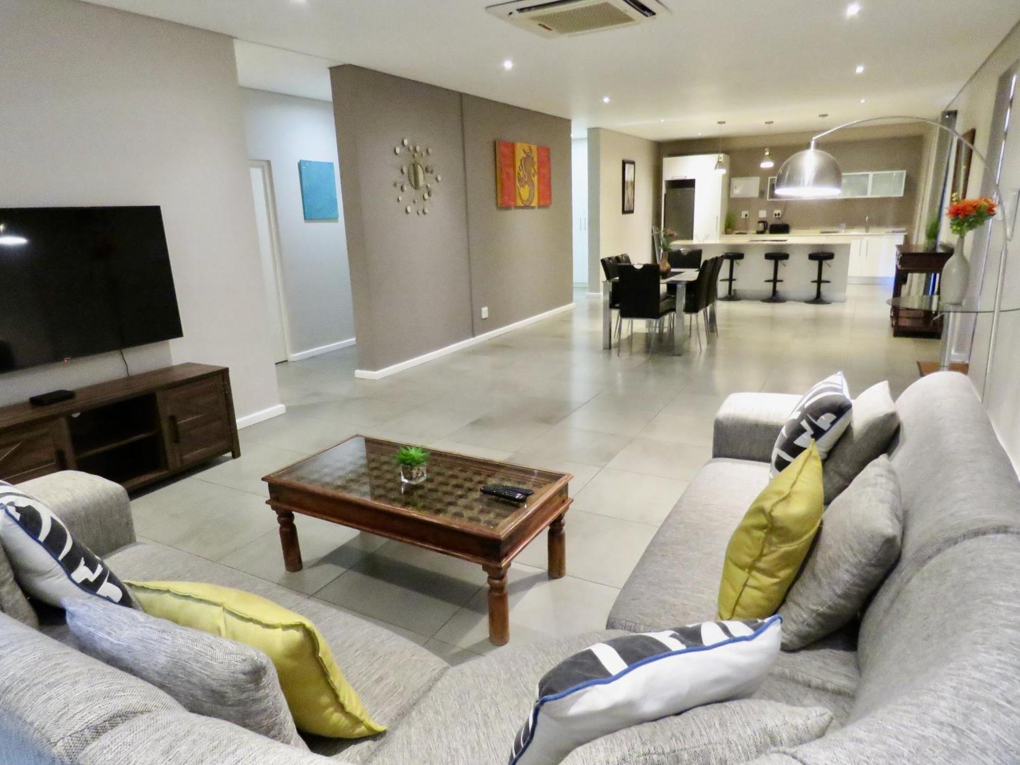 The Executive - Exclusive Self-Catering Apartments - Ezulwini Exteriör bild